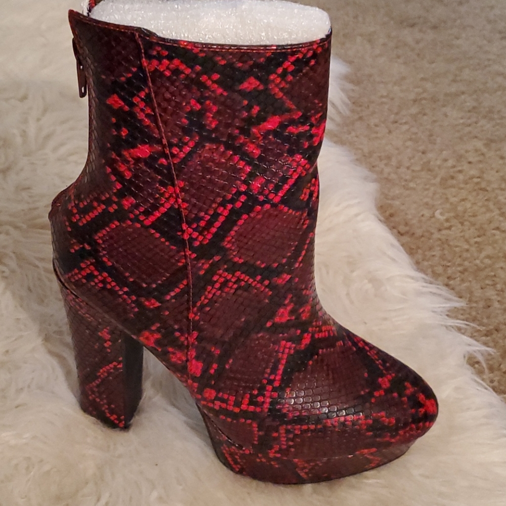 So Me Red Faux Snakeskin Platform Heel Boots